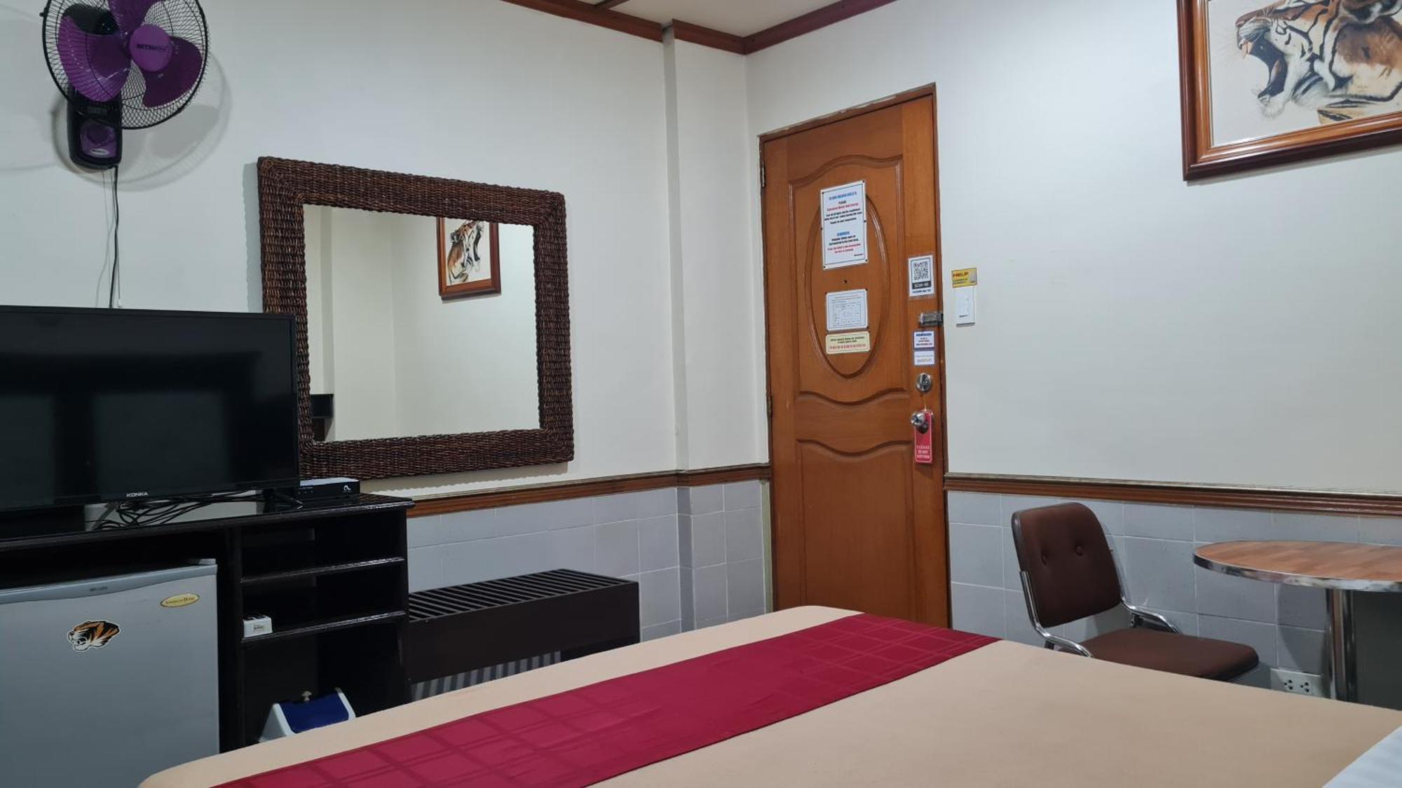 Tiger Hotel Angeles Ngoại thất bức ảnh