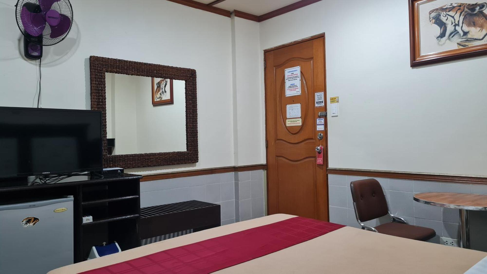 Tiger Hotel Angeles Ngoại thất bức ảnh